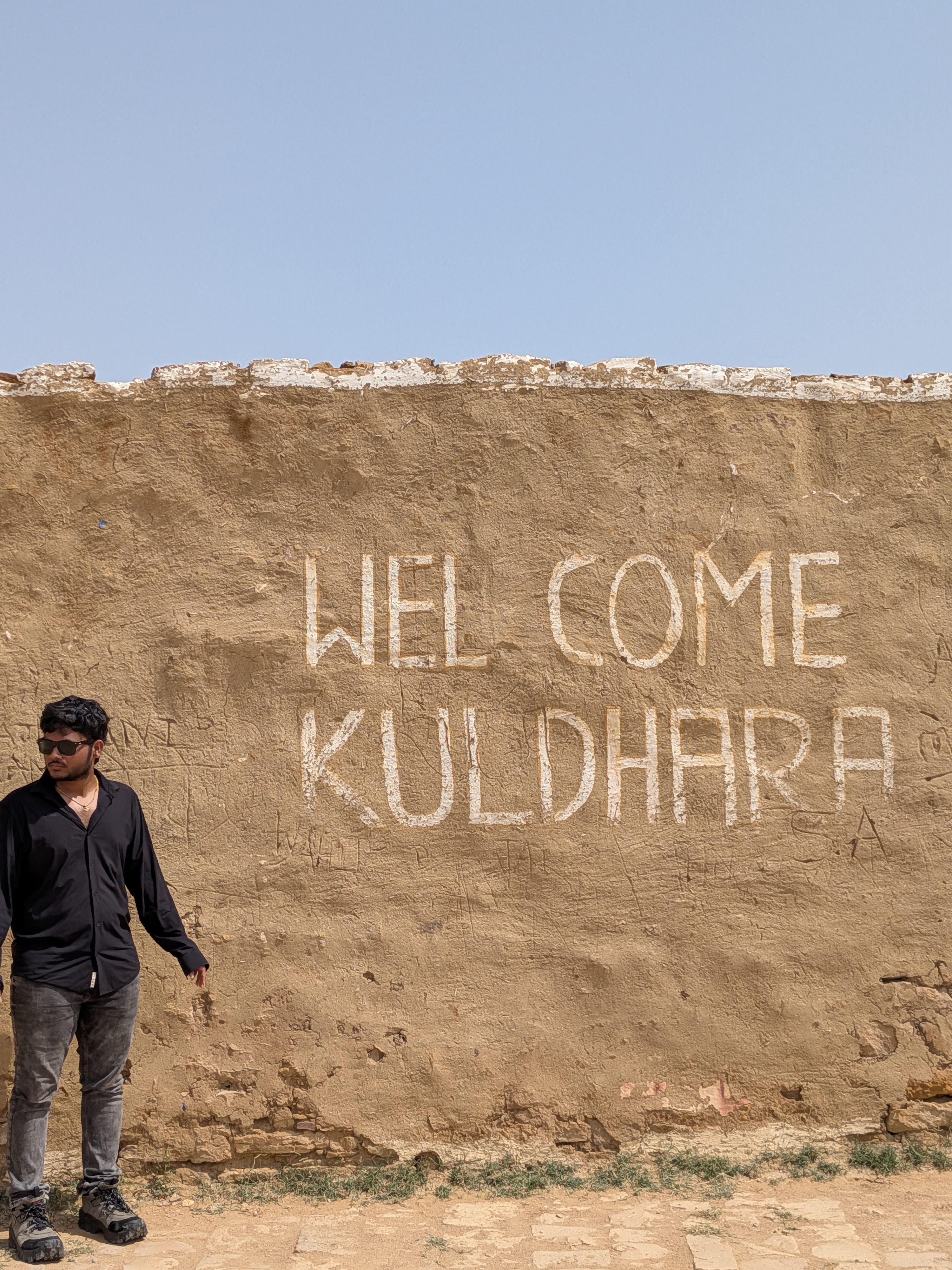 Kuldhara — solo among the ruins