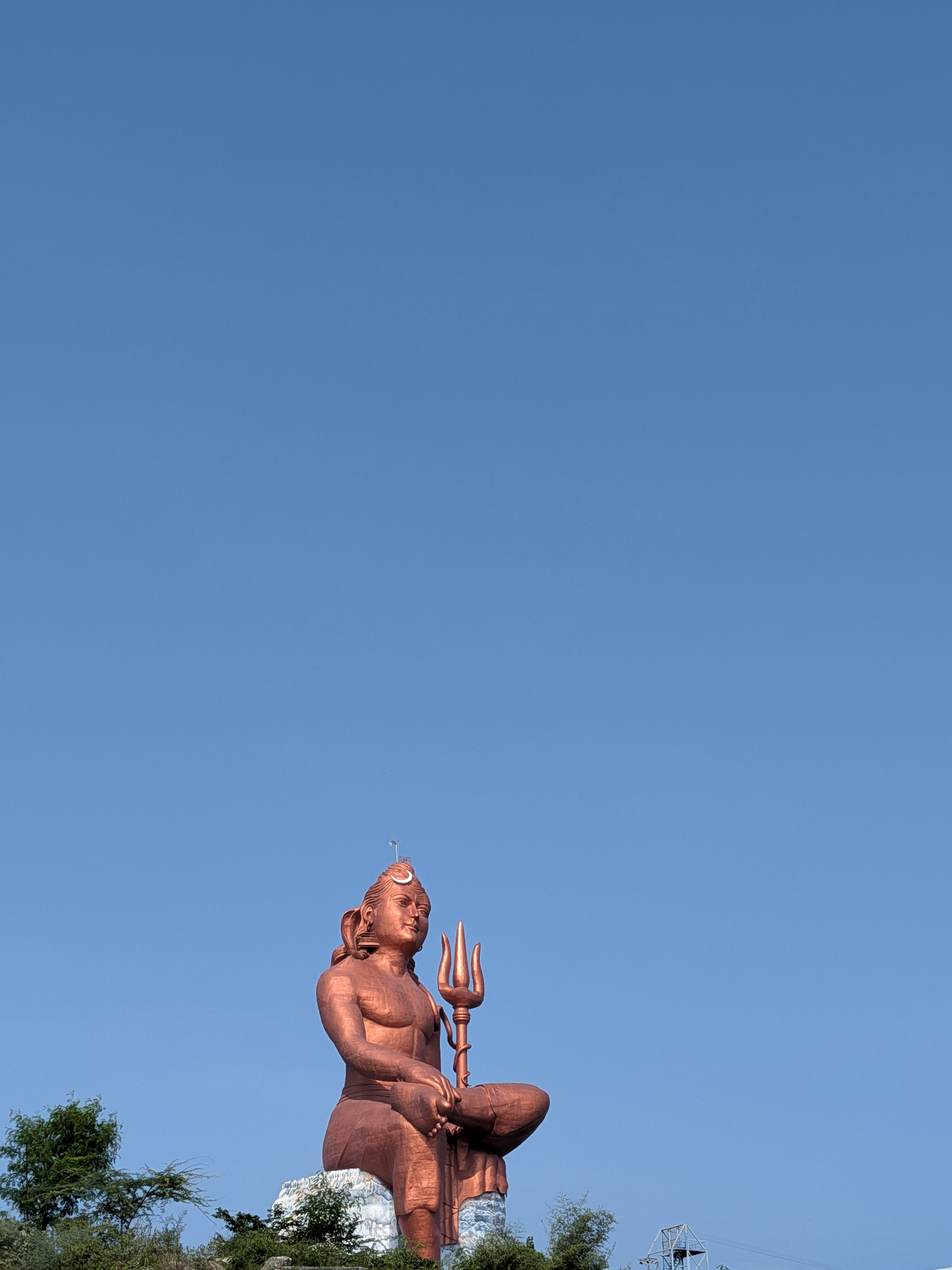 Statue of Belief — on the morning drive toward Jaisalmer